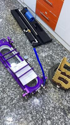 Система обнаружения утечек сварных швов вакуумной камеры HV1800F-LED для днища резервуара и сосудов под давлением