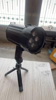 With Stand Handheld Charging Style LED-UV Lamp